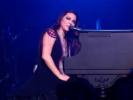 Happy Birthday to the one and only Amy Lee!!! 