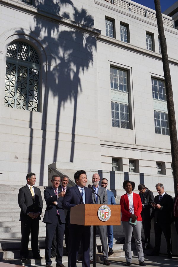 davideryu's tweet photo. It's Official! The Linkage fee has been passed, signed and will soon begin funding #affordablehousing in #LA. I am so proud to have joined @MayorOfLA, @SCANPH, @mikebonin, @josehuizar, @gilcedillo and so many City and nonprofit partners to make this #housing fund a reality. https://t.co/JwRzzOIM6M