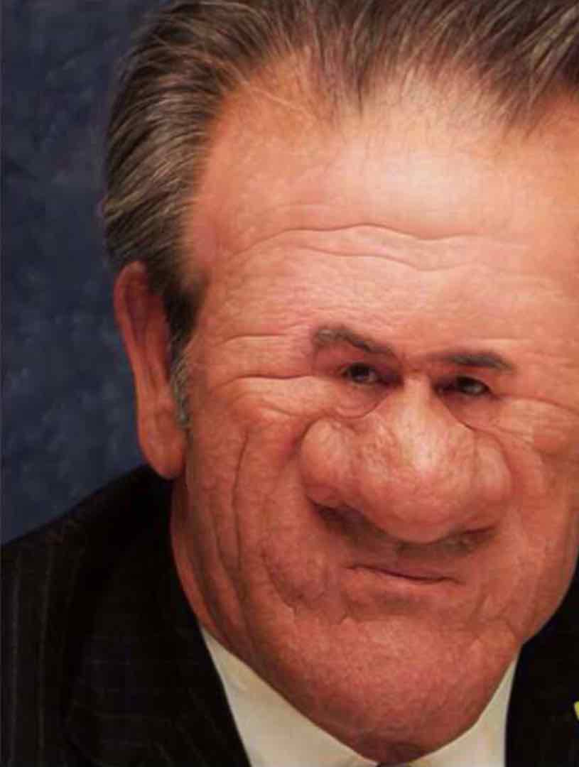 #طرد_البنات_من_العالم
ونشاء الله تبون تخلونا على الريبورنات