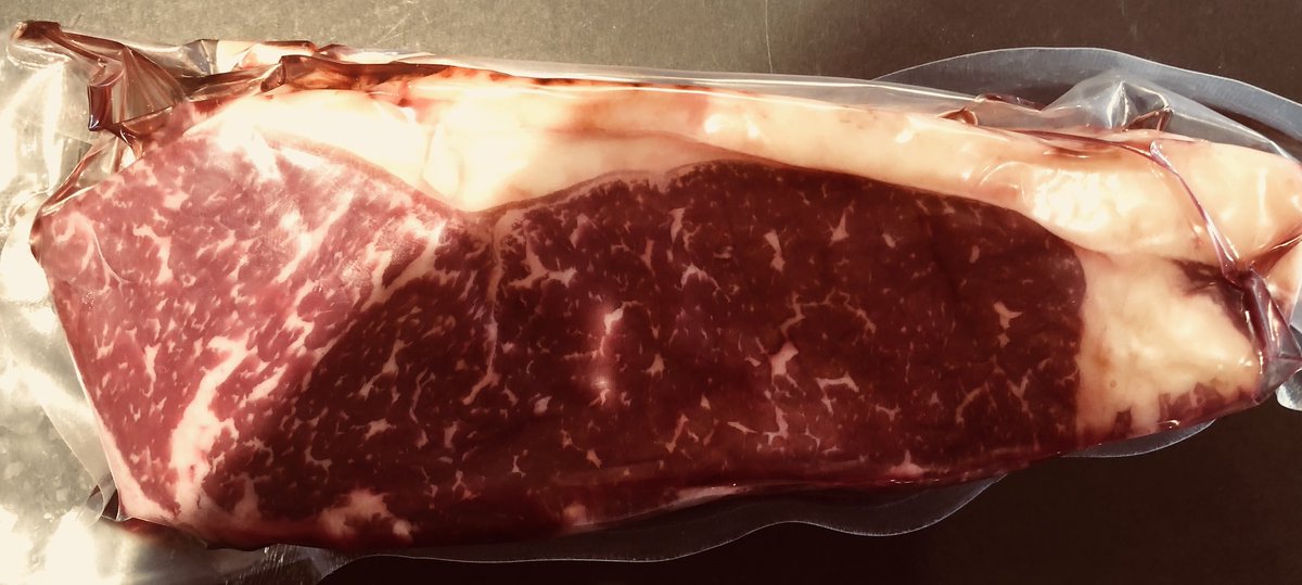jamesroberts711's tweet photo. #DanishCrownDecember @DanishCrownUK tucking into a #Dry #Aged #1887britishmeats #Beef #Sirloin #Steak #marble and #fat coverage is #insane watching #ChristmasMovie h#TheLastJedi ..only kidding #TheNightBefore w/ @Sethrogen @AnthonyMackie and @hitRECordJoe #good #grownup #fun https://t.co/33bvSnIJkF