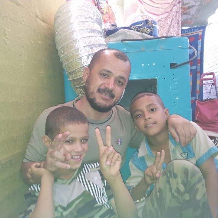 اخوان عشر تعليقات لتقويت الصفحة 
ابنائي احباب قلبي
نعم بني انتم على نهج اباكم الذي خطه لكم
نعم بني نحن منتصرون
فالينظر اعدائنا هاهم ابنائنا على نهج آل الصدر سائرون
جيل بعد جيل