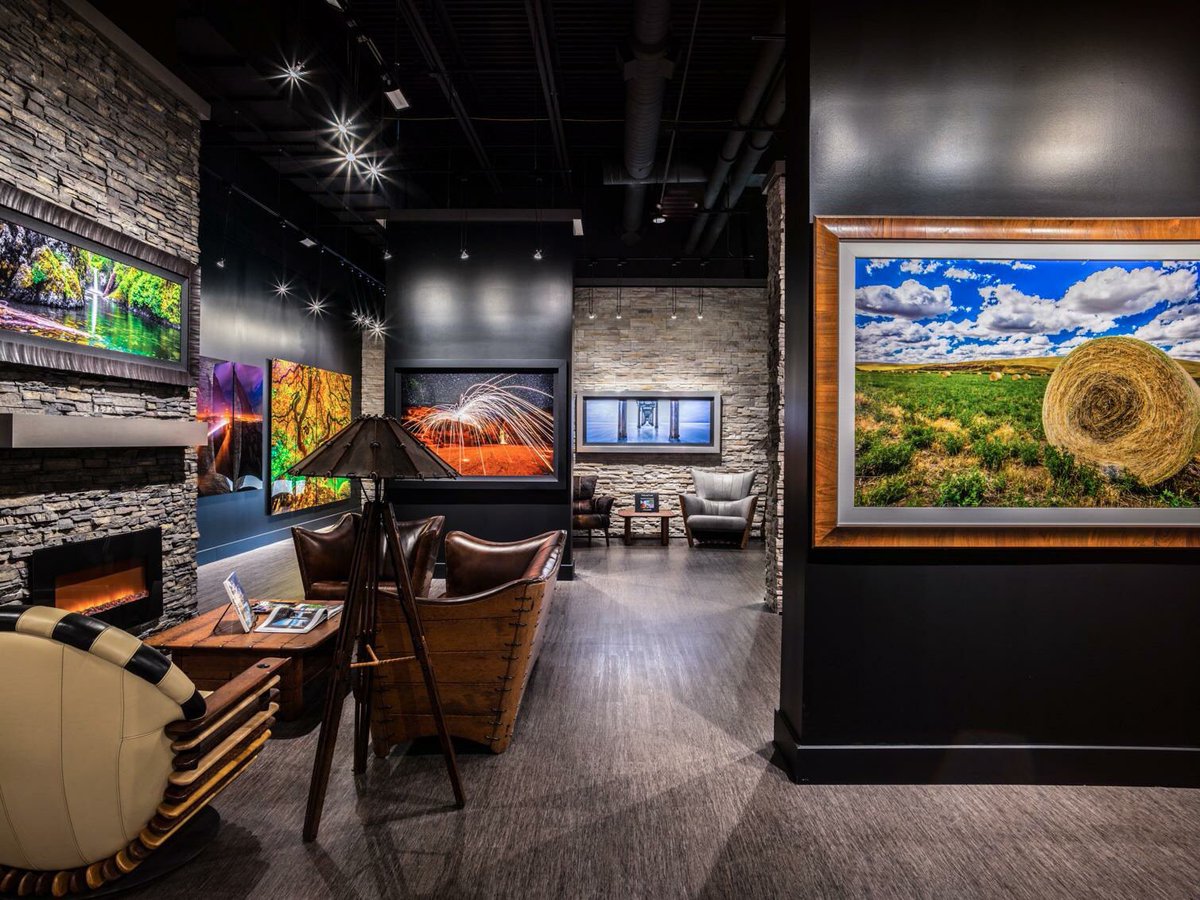 johnknopf's tweet photo. We won the award for best design in a retail space in Minnesota. Huge thanks to Minnesota Shopping Center Association - MSCA for our award! https://t.co/S5R6J8uPYw