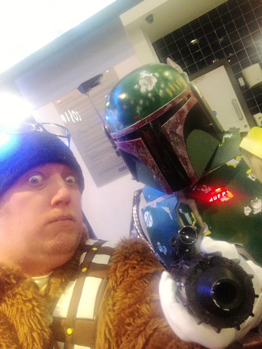 MedwaysNo1's tweet photo. Ah star wars screenings... Love them...they don't do this for 50 shades of filth...
#LastJedi https://t.co/oqBwee90Wx