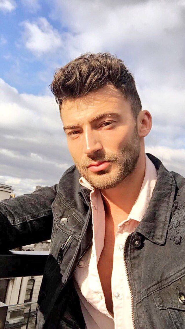 TeamJake__'s tweet image. 