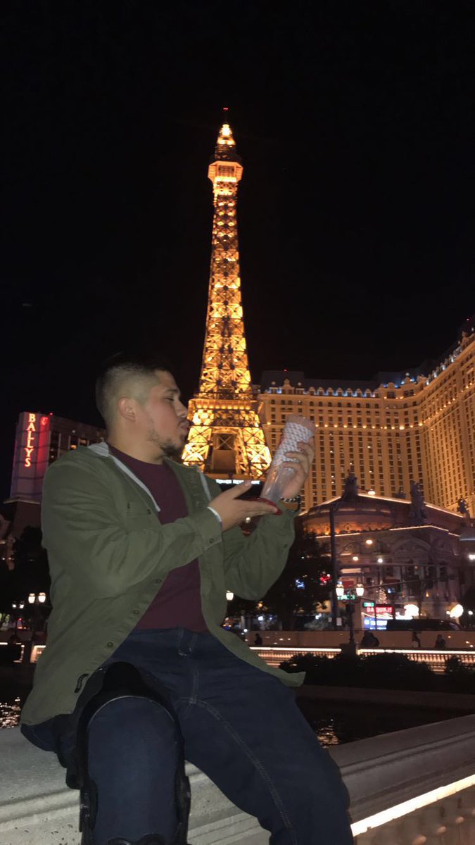 OldMan_Bert's tweet photo. My vegas crew! Being the 7th wheel isn't too bad... #LasVegas #Needabae #7thwheel #Vegascrew #paris #gigem https://t.co/P5e9Q6TQpN