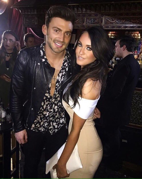 TeamJake__'s tweet image. 