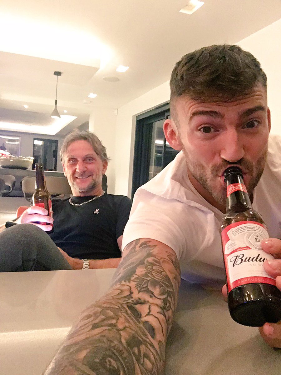 TeamJake__'s tweet image. 