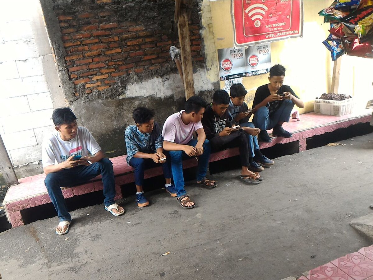 ompay62's tweet photo. Pagi2 ngupi Nyambi internetan di wico ternyata mengasyikan...@wifi_id #wico_wryuyun_tr2 https://t.co/139lne0mlk