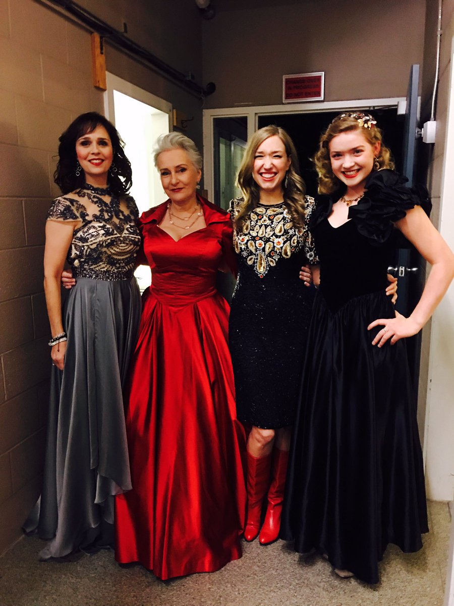 daynamanning's tweet photo. Backstage at the Dickens Christmas reading in @StratfordON @CynthiaDale, #SeanaMcKenna, myself & the talented #MayaWilson @stratfest https://t.co/7bjpz6W1qO