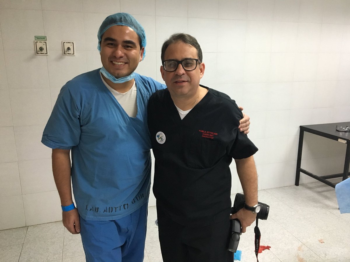 cirujanogastric's tweet photo. Knowing Trauma surgeon and friend Dr Pablo Ottolino @ottolinopablo and Dr Ley Marcial Luis @cirujanogastric #PTS2017 #Gastricpost @SptCongreso @Panamtrauma #TraumaCongress https://t.co/kKHQqIOXyc