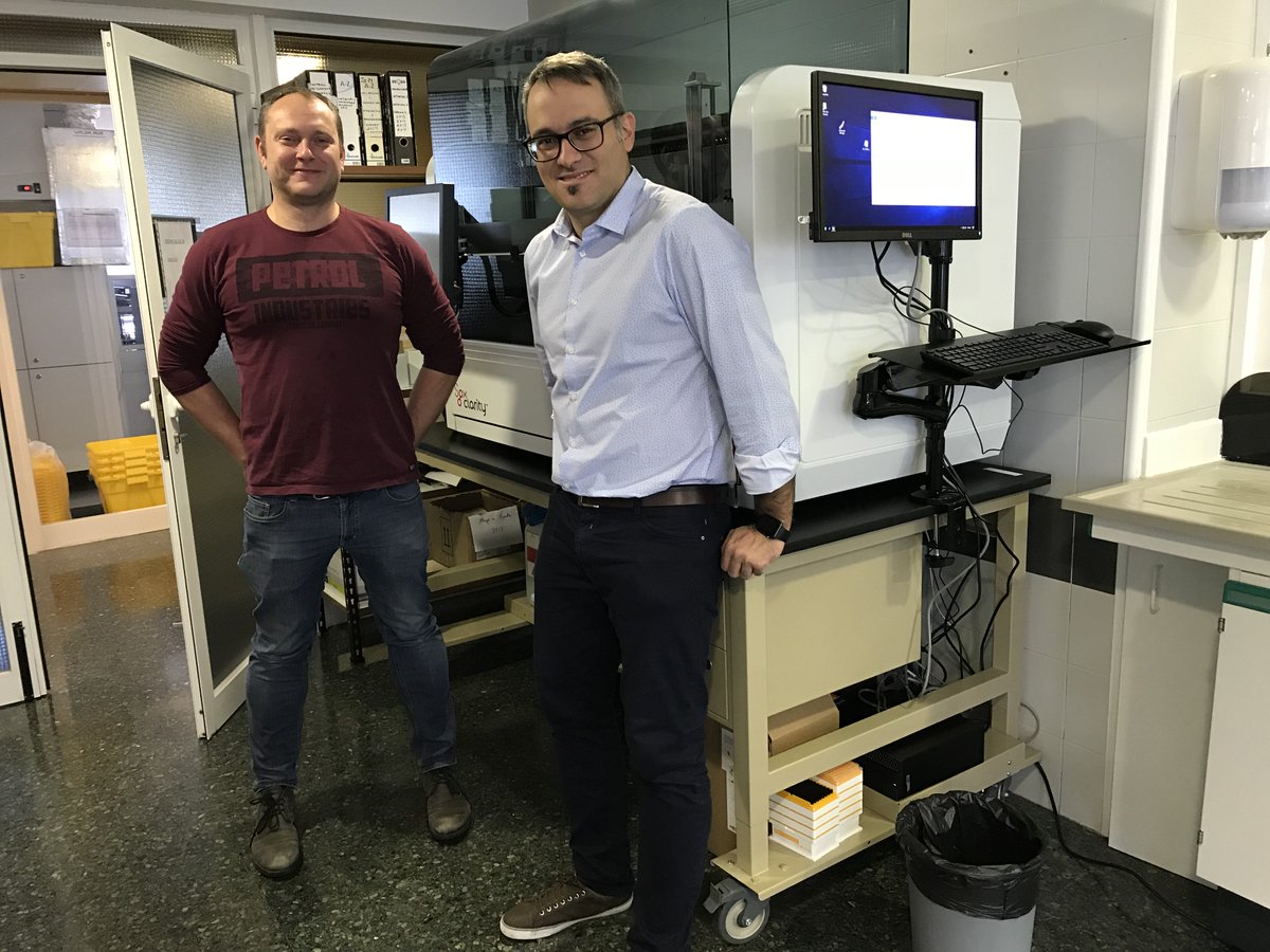 Singulex's tweet photo. Another EU Singulex Clarity system installation !  The sensitivity and precision of #SingleMoleculeCounting is coming to Hospital de Cabueñes in Gijón, Spain! https://t.co/57LHfGgLb0