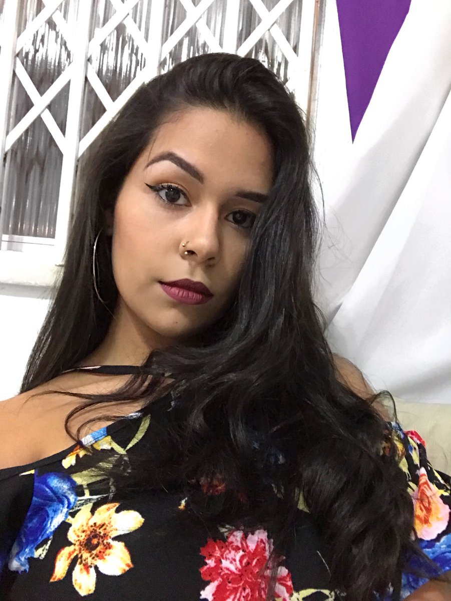 LeandraSchmidt_ tweet picture
