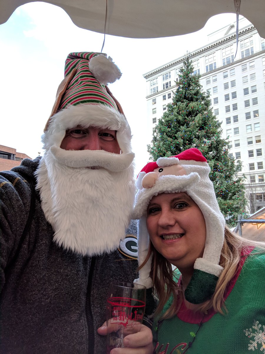 qxbagboy's tweet photo. Happy Holidays everyone!!! #HolidayAleFest #DrunkSanta #BestElfEver https://t.co/9lL3eRR7uN