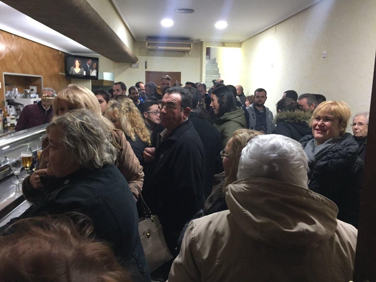 barlostambores's tweet photo. Los tambores como nunca. Los tambores como siempre . Gracias por el apoyo y vuestra asistencia . Aquí tenéis vuestra casa !!😃😃 https://t.co/qzlbMYvyYi