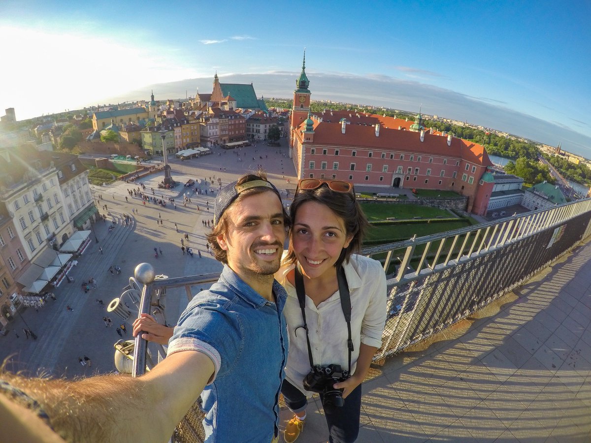 This SUMMER we discovered #Poland with <a href="/WaynaboxFR/">WaynaboxFR</a> !!

@ewarsaw was awesome ! The Architecture, the sense of art and the Local Food were excellent 👌

Come visiting with us this lovely capital 👉 bit.ly/WarsawBuenosVi…

#Travel #Poland #TravelTribe #StreetArtChat #StreetArt