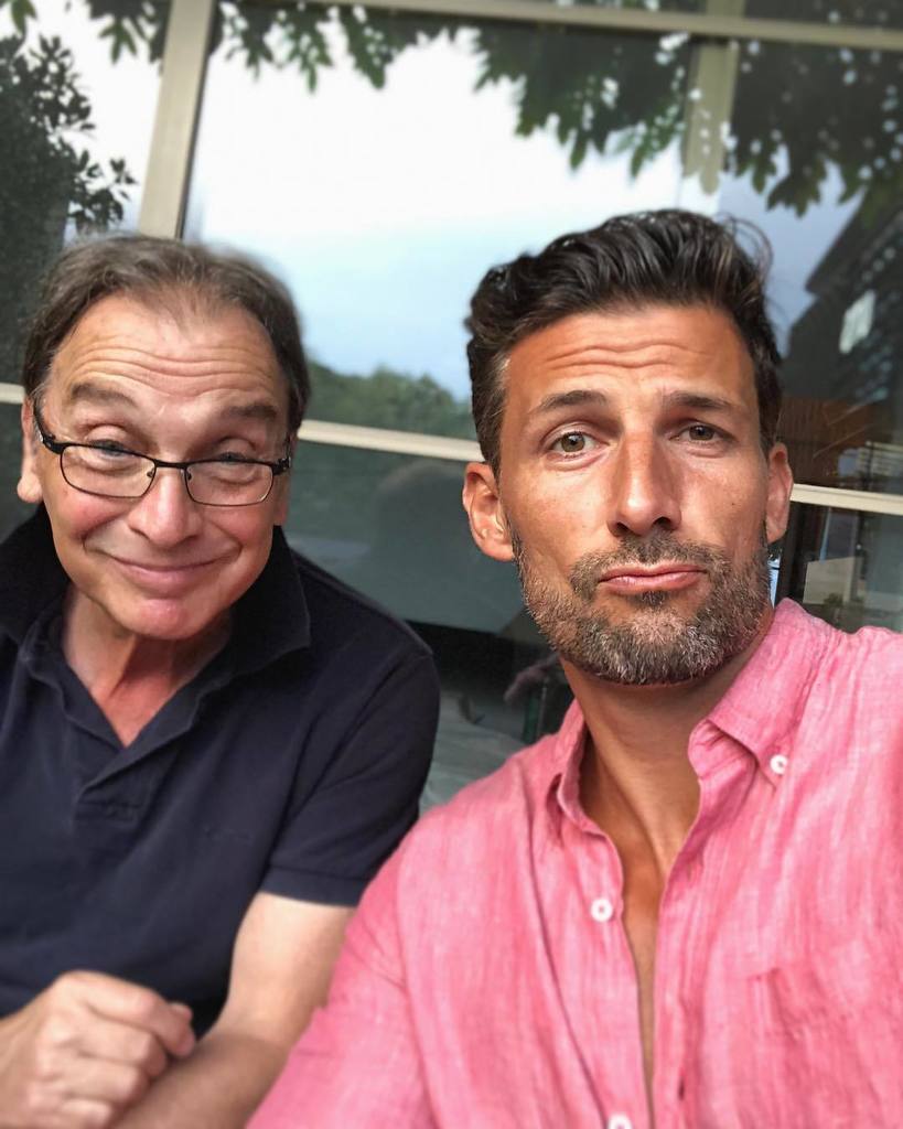 MrTimRobards's tweet photo. I think we need to sack our botox Doctor 🤨 #linesofahappylife 😃 #dontbeafraidto #injectmoresmilesandfunnyfacesintoyourlife https://t.co/yVDYWQ7dEN https://t.co/L1oc6XJWRv