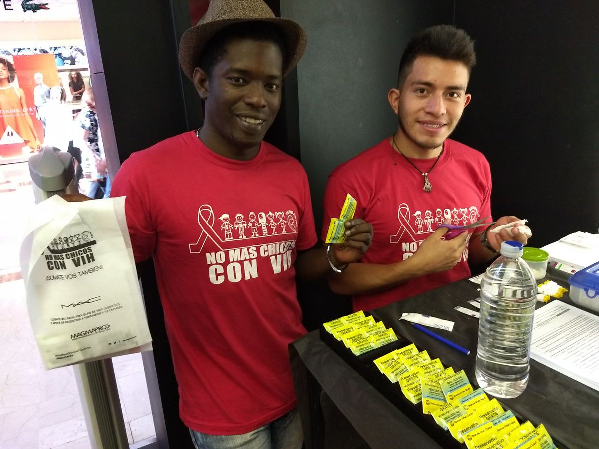 fundamindok's tweet photo. #NoMasChicosConSida sumate vos también junto a MAC y #Fundamind// #MacCares #DiaMundialdeLuchaContraelSida https://t.co/0dUcw37VaB