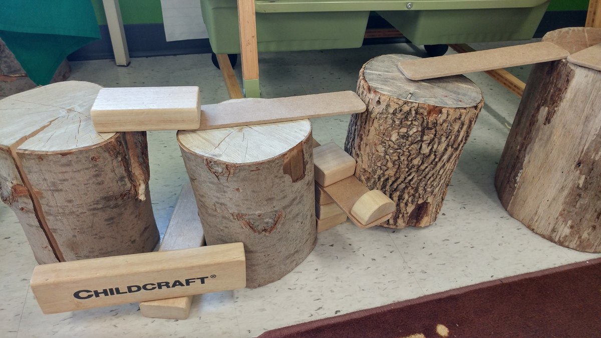 MZ_NREE's tweet photo. #StraightOuttaKindergarten
The grade 5s were away on Thursday, so we had kindergarten duty! Didn't expect to love it so much! #ExperientialLearning in action. Check out their creations! https://t.co/lYJcpyfduC