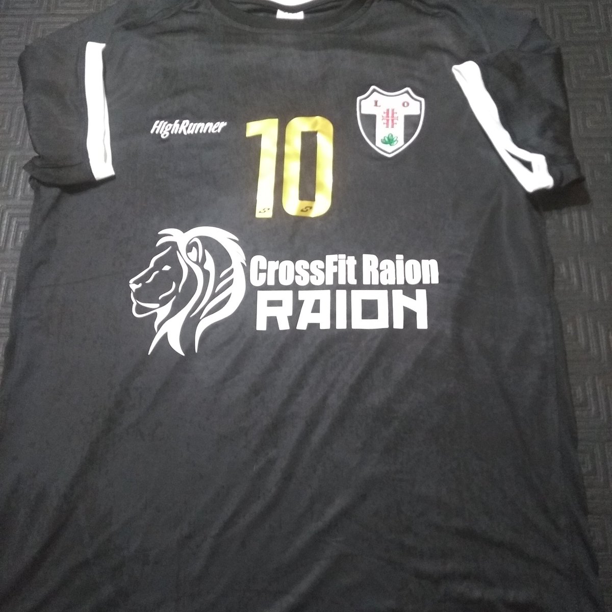 ale_lopez65's tweet photo. @SedaloHandball Muy lindas camisetas nos prepararon los amigos de @HighRunnerarg para estrenar en el Super 7 https://t.co/PRlDUqwKfs