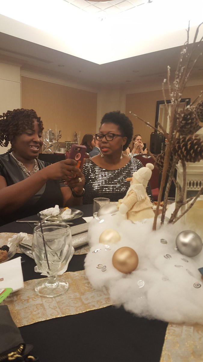 Cassaundra Harlee (@harleecd) on Twitter photo 