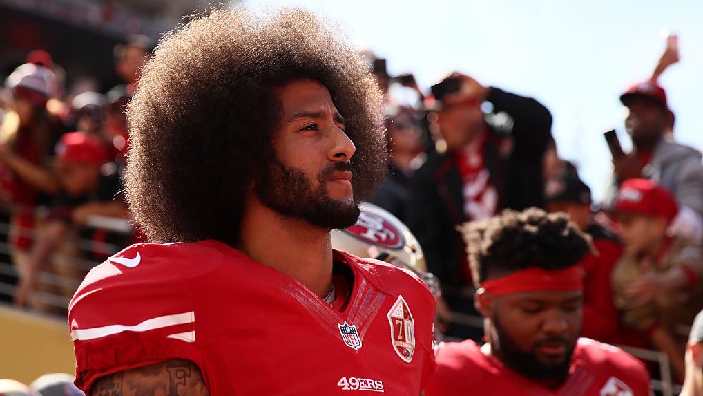 prettyboypk's tweet photo. DID YOU MISS THIS? Colin Kaepernick wins SI Muhammad Ali Legacy Award https://t.co/vyrSNWbWNV  #sports #news #ColinKaepernick #uslmag @uslmagazine https://t.co/cm98MQHD5b