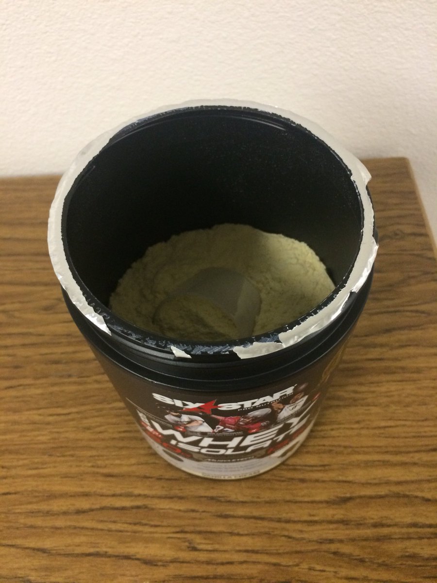 Krommjob's tweet photo. Really getting my money’s worth of protein powder @SixStarPro #BrandNew #HalfFull https://t.co/bsY69KNQpG
