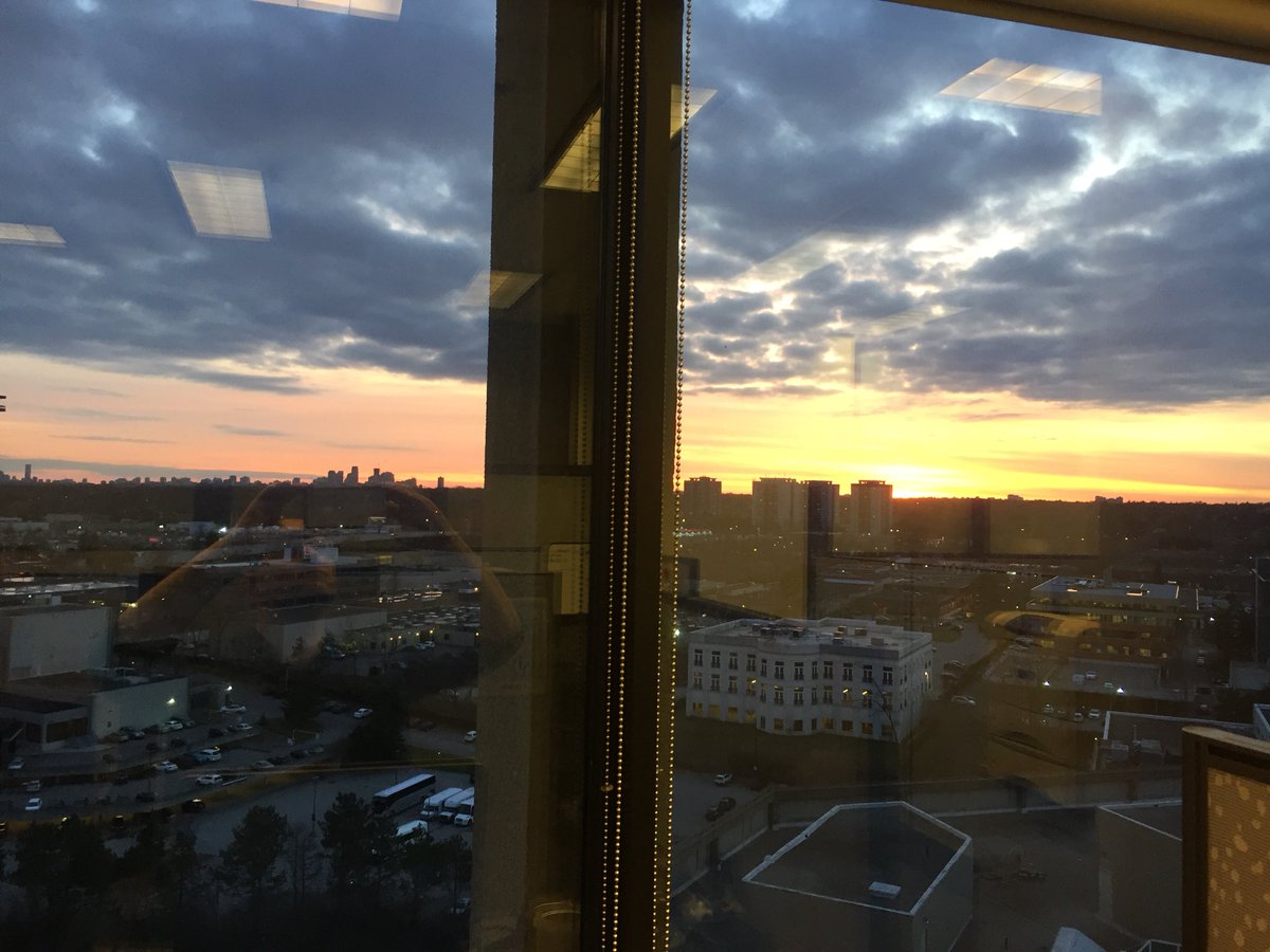 Wanted to share the beautiful #Toronto sunset I can see from my desk