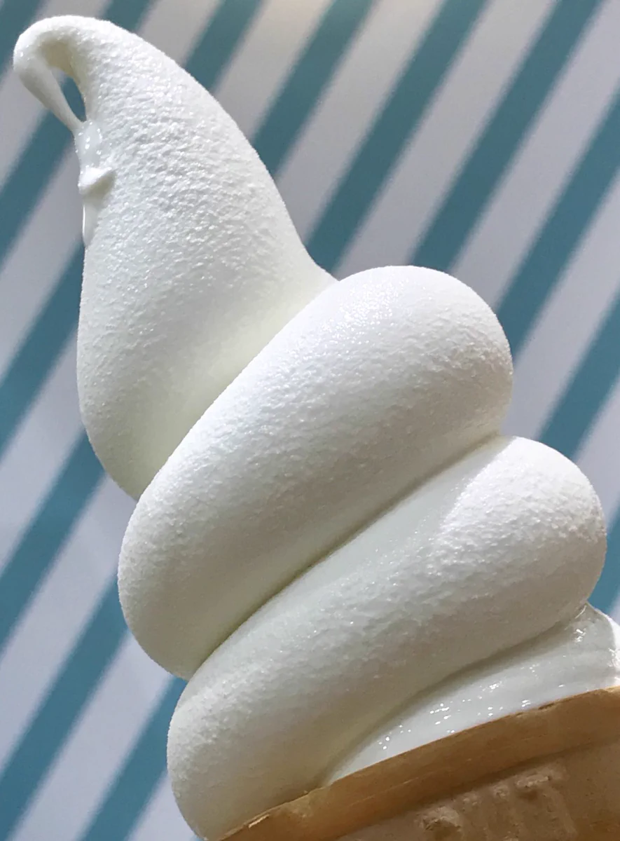 ずっしり石像のような重み？生クリーム専門店「ミルク」のソフトクリームがたまらない！