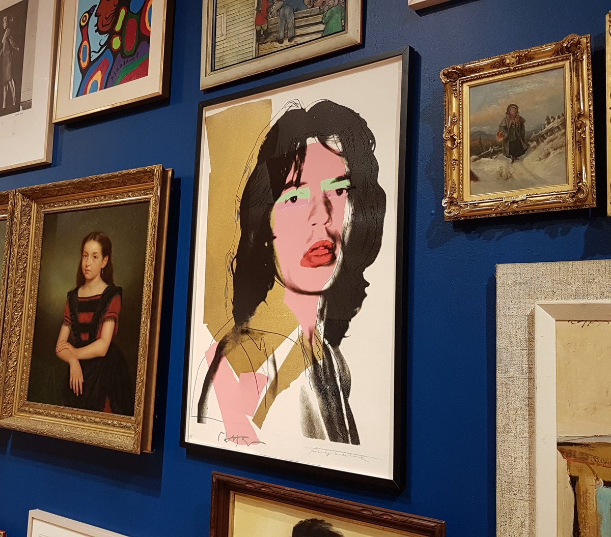 theravenflies's tweet photo. @LindaJansma1 @MickJagger @theRMG @MickJagger Here's the piece @LindaJansma1 speaks of on display now @theRMG. Would you come re-sign it for us?! We'll not only tour the vault but the whole gallery https://t.co/x1eCcBimsc