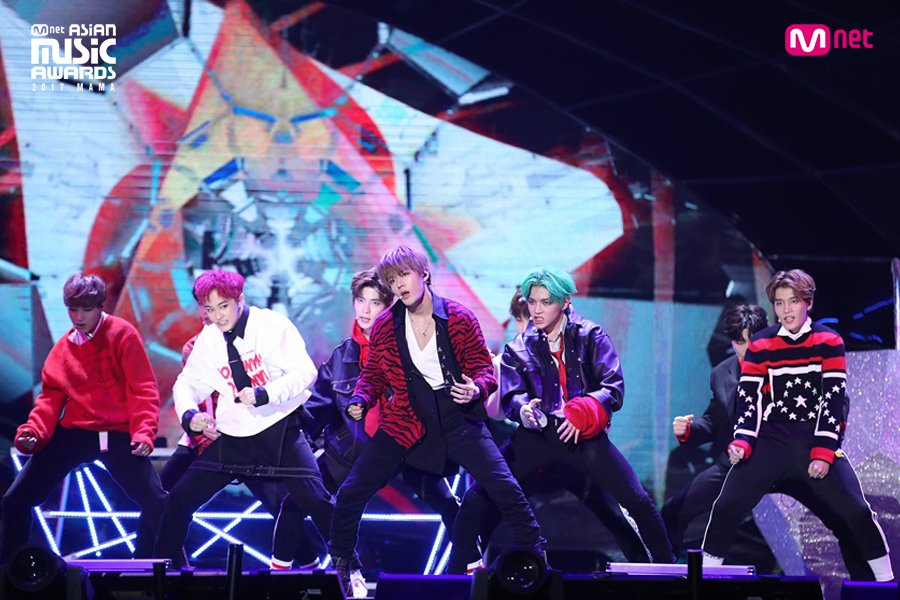 MnetMAMA's tweet photo. [#2017MAMA in Hong Kong] Such a stunning performance! #NCT127 #RedVelvet #Hitchhiker https://t.co/AtiDHk3ASn