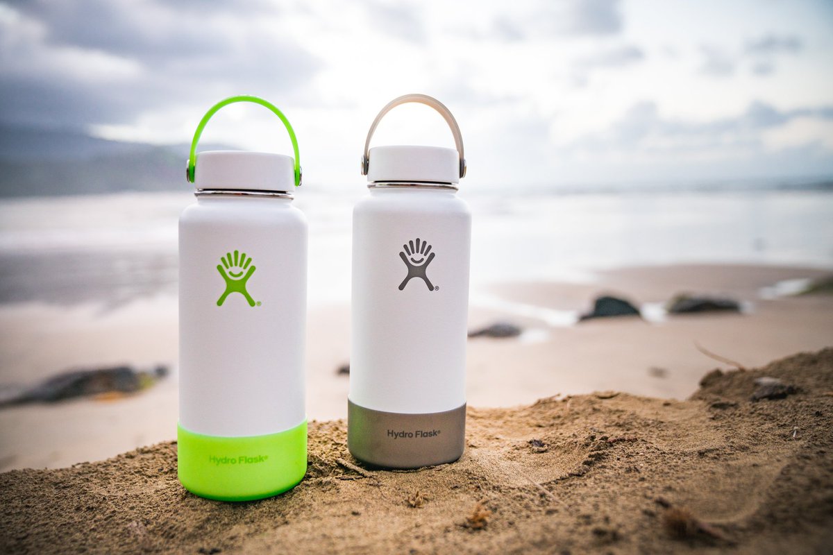 HydroFlask's tweet image. All NEW Atmosphere bottles have launched on the site! 🌟✨ Choose your favorite &amp;amp; get out there! Available while supplies last. Get yours today: bit.ly/2BcyQ0N
