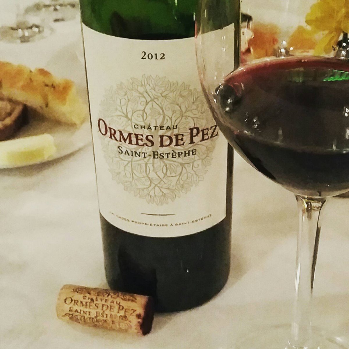 App4Adventure's tweet photo. Onto the wine for dinner #BordeauxWine @sac_waterboy #WhatAWineList https://t.co/0rKs0SAG8H
