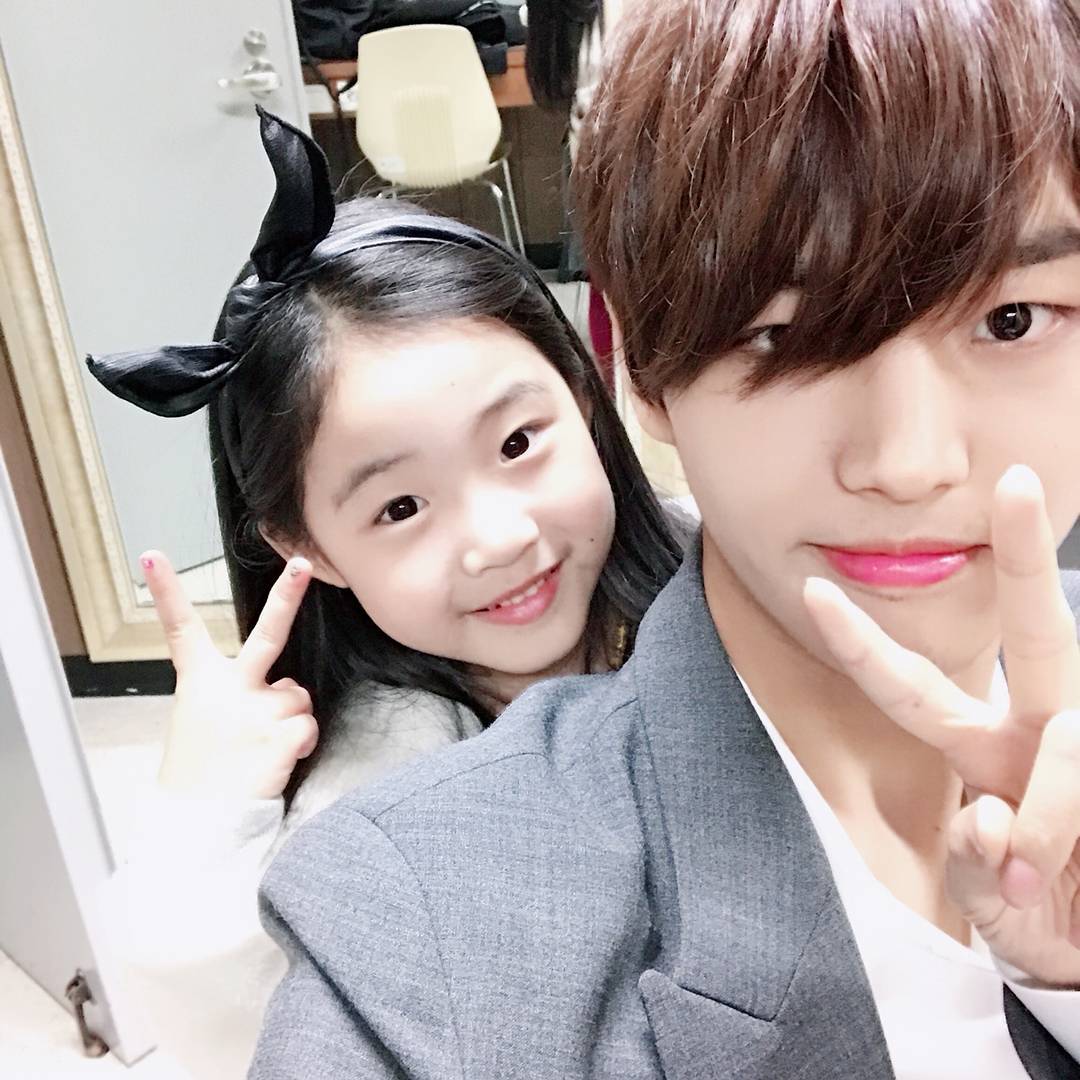 Cookiehong417's tweet photo. Leeyewon_actress's IG

 #PENTAGON #HONGSEOK #펜타곤 #홍석 #양홍석 https://t.co/V8vd3JvcVV
