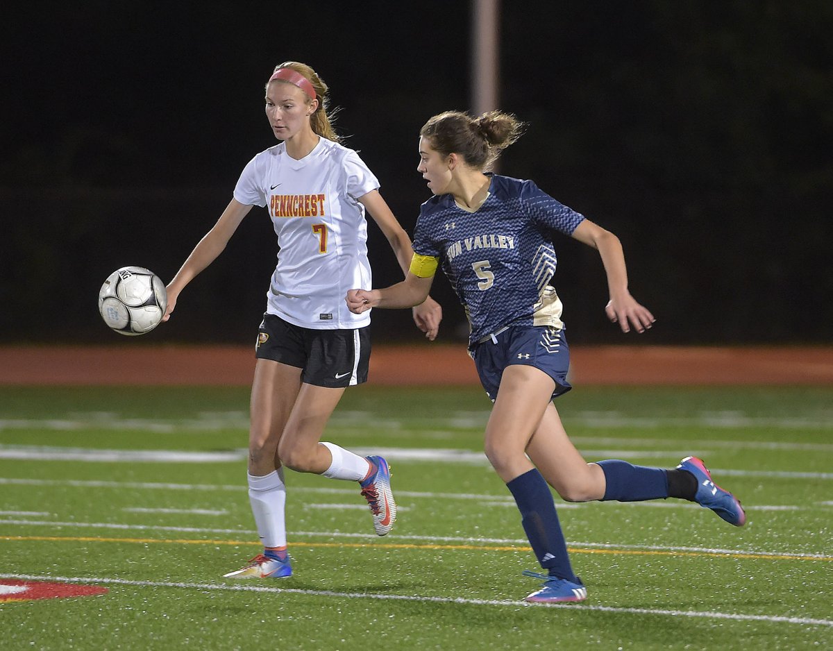 It's 3 honorees each for <a href="/PHSGirlsSoccer9/">PHS Girls Soccer</a> &amp; @EAGirlsSoccer; <a href="/SHHSPanthers/">Strath Haven Sports</a> gets 2. Full team listing: bit.ly/2BuSrIC  

First team All-Delco girls soccer capsules: bit.ly/2j7v0yq