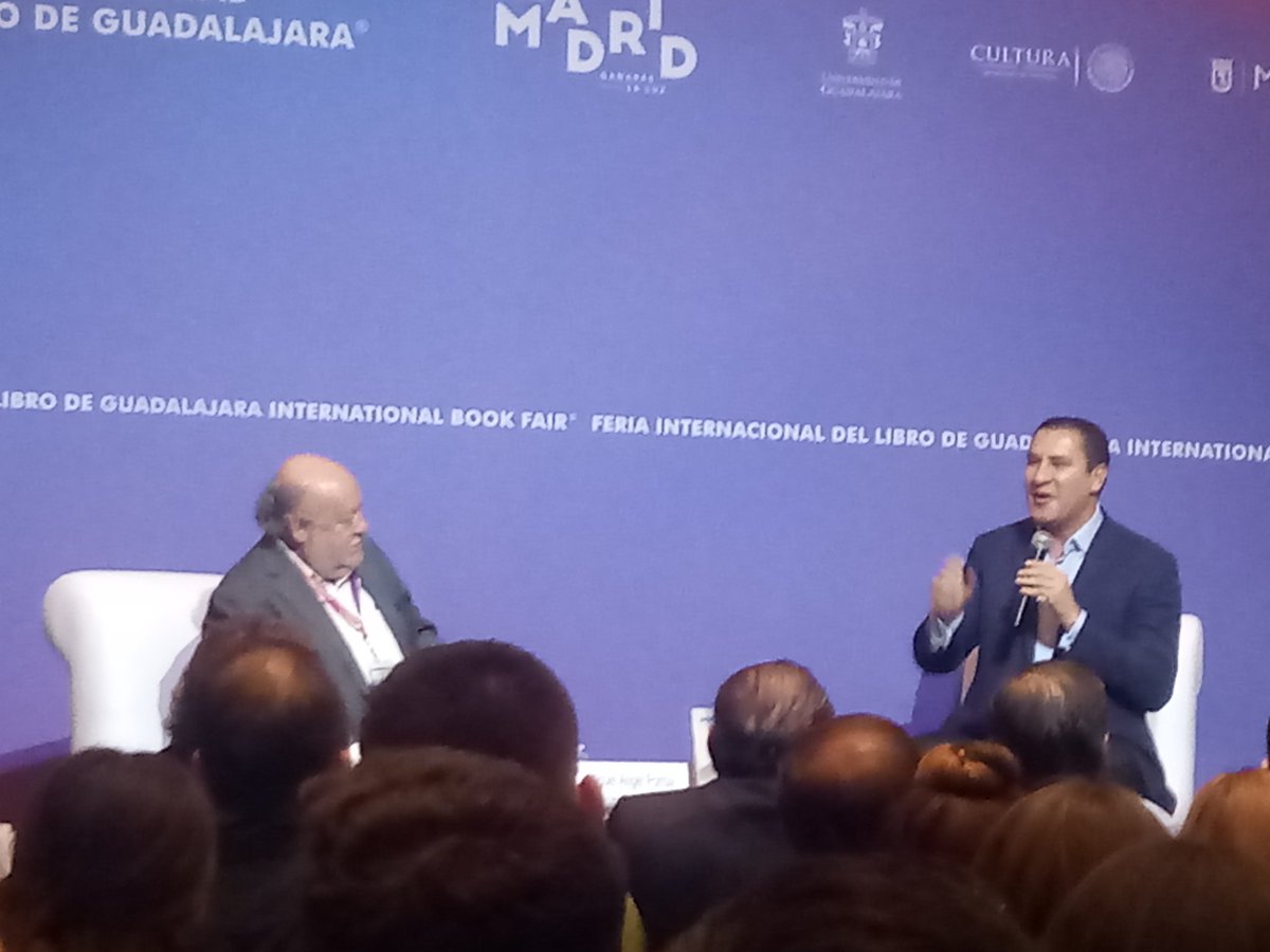 LioJorgedom's tweet photo. @RafaMorenoValle presentó su libro "La Fuerza del Cambio" en la @FILGuadalajara. Cuenta su historia política y del sector privado. https://t.co/gMJtzK2Cnf