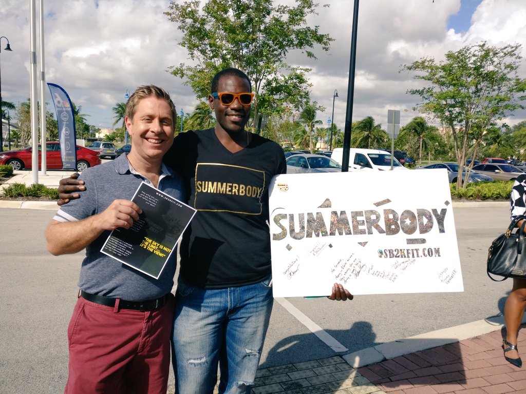 kingsummerbody's tweet photo. Oh the joy I have spreading joy & cheer with a good story worth it to hear! Summerbody 2018! #operation6pack #lookmaweonthenews #LocalStories #localnews #teamsummerbody #cancersux #bethegood #motivate https://t.co/EdLnqx9YtP