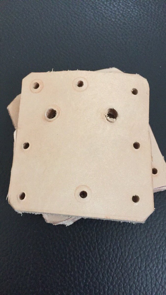 RMaxTillsley's tweet photo. Mental recharge by craft. Finished my first arming point today. #hema #longswordfencing #armour #armor #spaulders #medieval https://t.co/MlKqhgPS3m