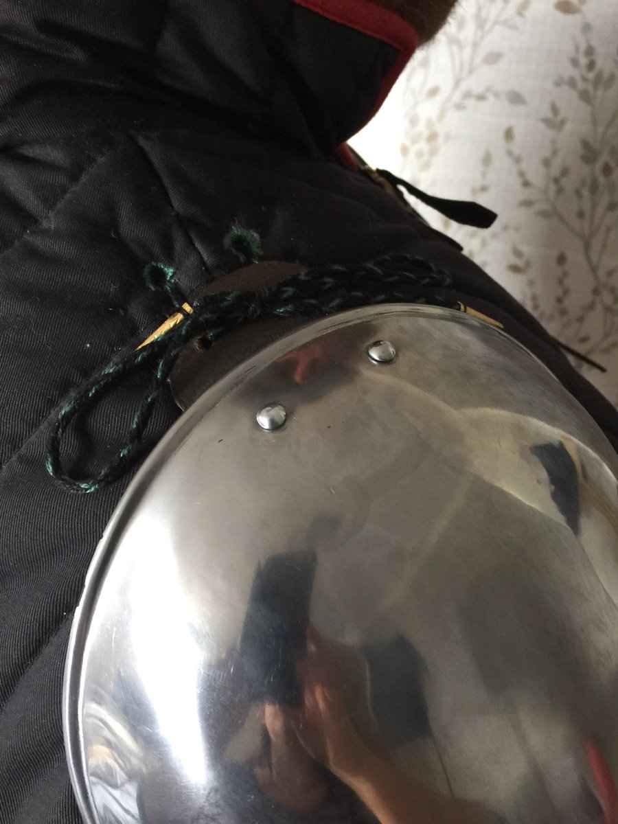 RMaxTillsley's tweet photo. Mental recharge by craft. Finished my first arming point today. #hema #longswordfencing #armour #armor #spaulders #medieval https://t.co/MlKqhgPS3m
