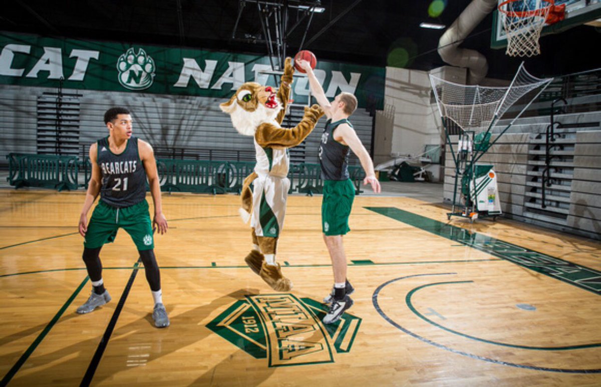 BobbytheBearcat's tweet image. LETS BASKETBALL!!!! WOOooOooO @NWbball!! I CANT wait to come back &amp;amp; hang with u guys. I got moves, aint that right @Xav11Baby? #FlashbackFri