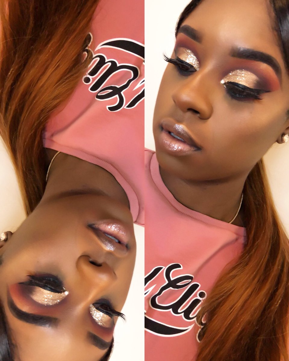 CasarahB's tweet photo. Another holiday look created on FB live. #3502morphepalette #maybelline #stila #cutcrease #glitter #mua #casarahb #AnastasiaBeverlyHills #issabeat #Sephora #Mac #makeuplover #wakeandmakeup https://t.co/I9RPtw8cXL