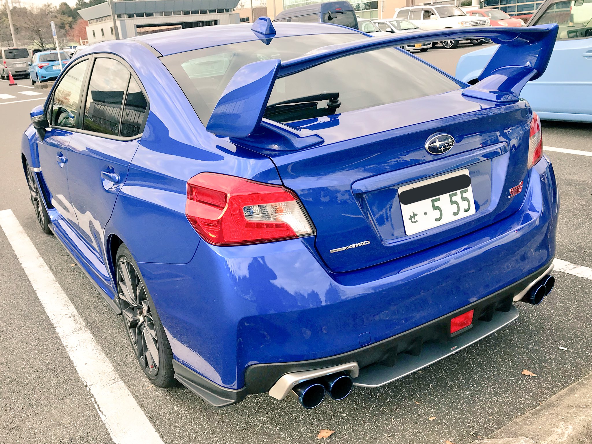 のぼる He12 Nismo 先日 希望ナンバーへ変更してきました いつかstiを新車で買った時は 憧れの 555 にしようと決めてたので 笑 登録日の関係で納車には抽選が間に合わず 1ヶ月してようやく いやぁ たまらんですね 笑 T