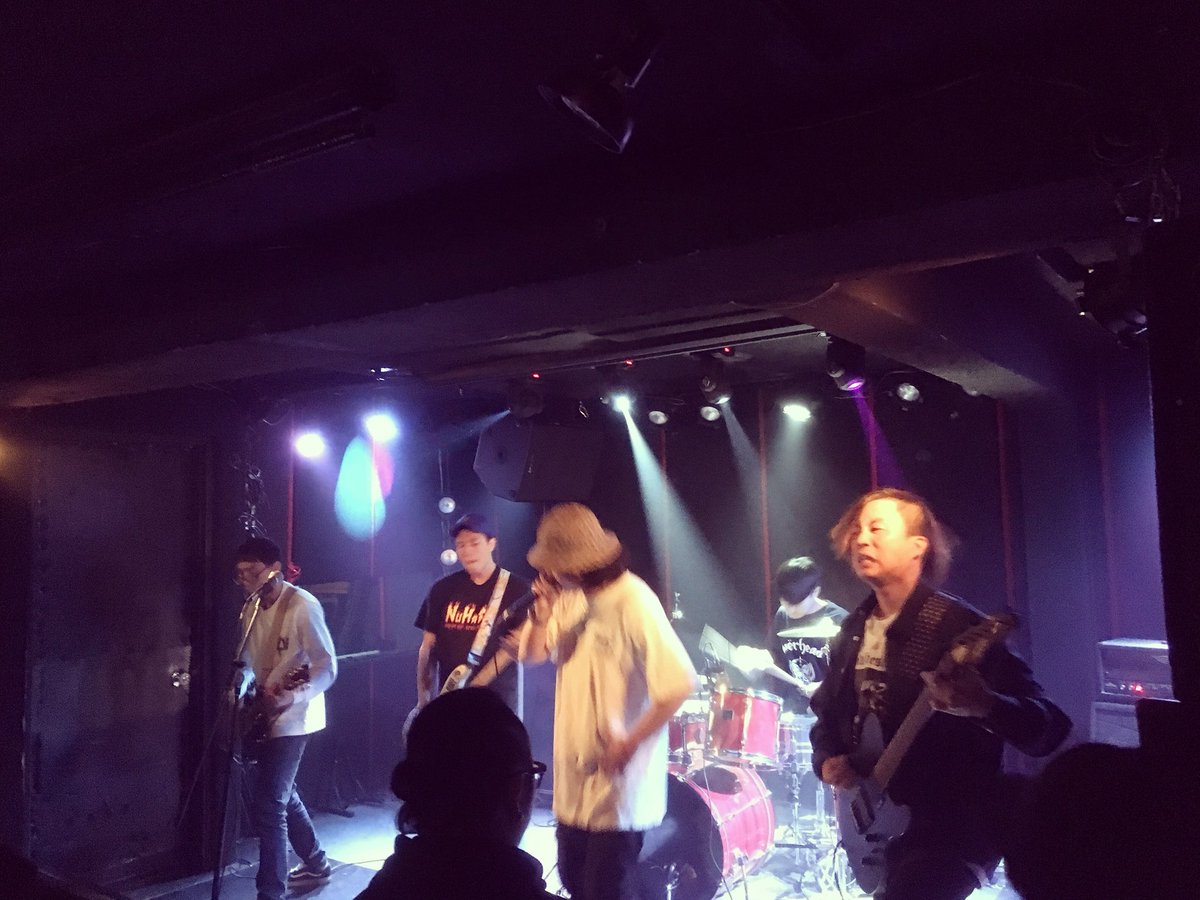 HxC_BlackMurder's tweet photo. The Nap 공연 시작 #TheNap #냅 #BullshitFest2017 #ClubRealize #클럽리얼라이즈 #부산 #Busan https://t.co/5fncvEc3Es