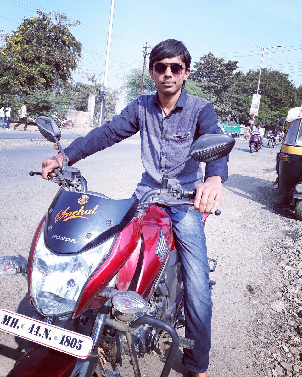 Sarveshsrkk's tweet photo. #हाक तुमची #साथ आमची     
    - #JuniorSRK😎🎻 https://t.co/tRzXefLp2k