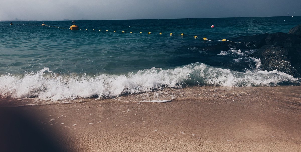 washu210's tweet photo. The beach and you💙 https://t.co/ACTgdOZXdo