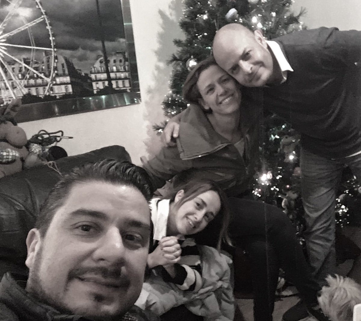 lm1galvan's tweet photo. Cuando 2 familias se la pasan..... DE HUEVOS!!!!’ https://t.co/saGERduxaO