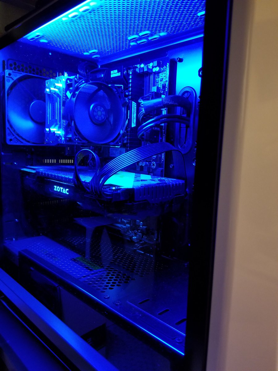 ItsFlashtime's tweet image. My updated rig, worked hard on this #Wootmas #UFDTech