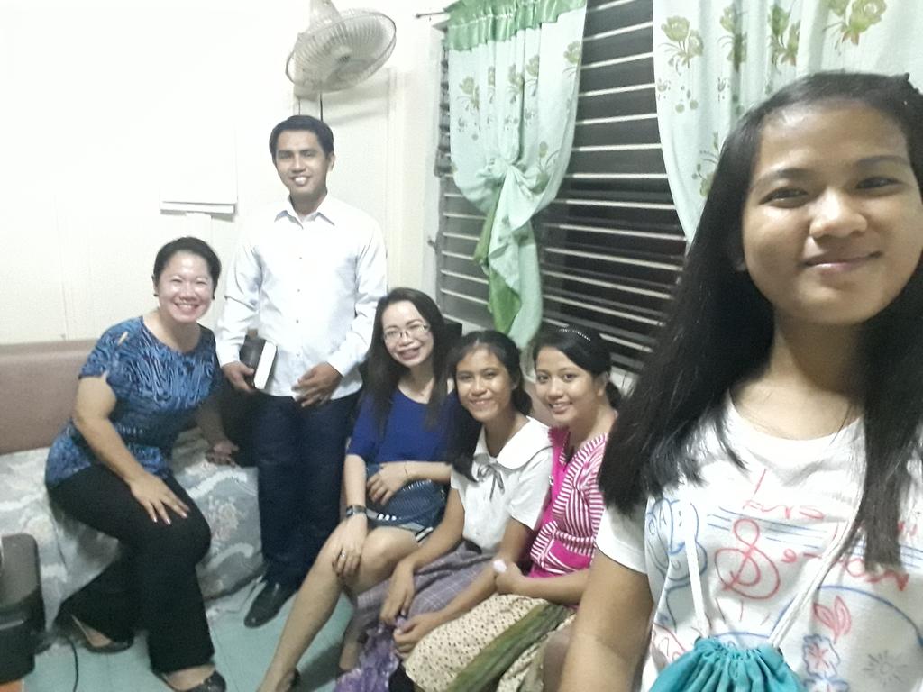 jaca080778's tweet photo. With our guapong morenong destinado Bro. Rowell Ducusin and the one who gave the gift(wearing blue)Malou Palisoc https://t.co/ZtU1ITakci