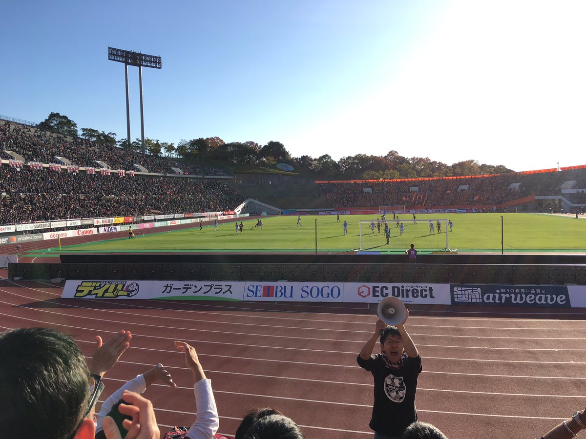 明治安田生命J1リーグ ヴィッセル神戸 対 清水エスパルスの世紀の一戦、というか世紀のポドルスキーを見に、神戸総合運動公園ユニバー記念競技場におる！