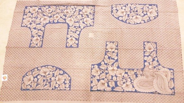thefirstbazaar's tweet photo. Cost - Rs.425
#india #onlineshopping #thefirstbazaar #online #women #clothing #ethnicwear #festivewear #weddingwear #dinner #partywear #blouse #blousematerial #kalamkari #blockprinted #unstitched https://t.co/kgYc51JTxL