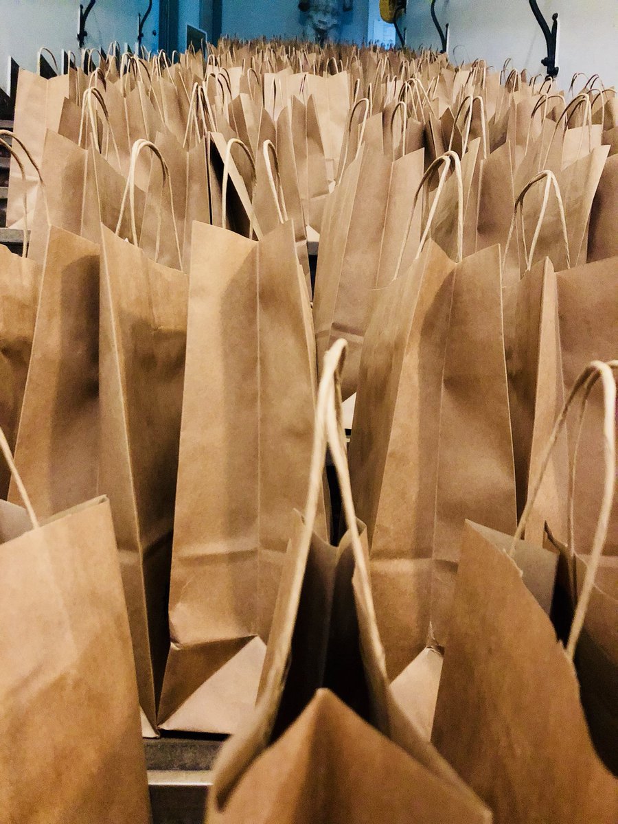 wudkrk's tweet photo. No witajcie! #zemstawelcomepacków #welcomepackikontratakują #wudkrk #wud2017 #wudkrk2017 https://t.co/hexKwqVOO0
